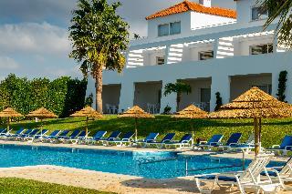 Aparthotel Pateo Village