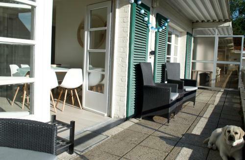 Sunny Apartment In Residential Park - de Haan