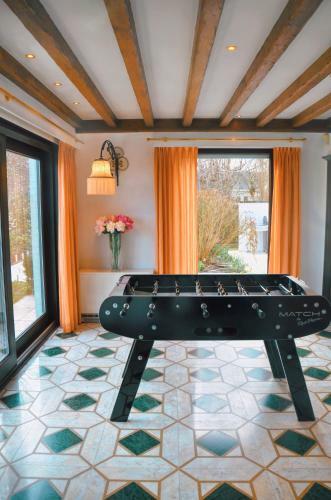 Villa C�leste Met Jacuzzi Nabij Kust De Haan