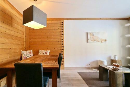 Apartment Combining Charm And Comfort