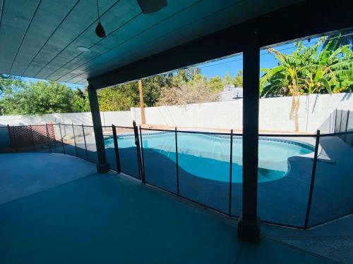 Amazing Mesa Home With Basement! Sleeps 18!