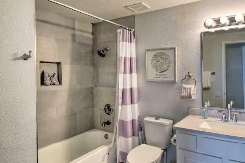 Mesa Home With Fenced Yard, Walk To Sloan Park!