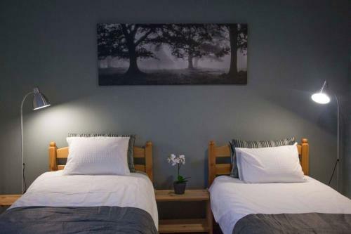 Enjoy Square - Spacious Holiday Home Near Maredsous