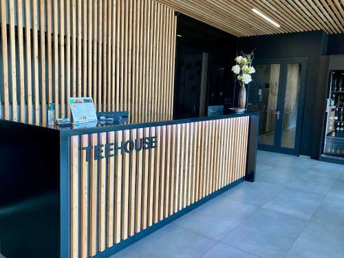 Hotel Tee Room ?eladn� & Wellness