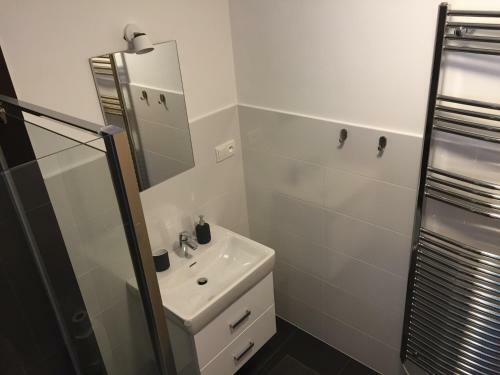 Hostal Vila Apalucha49 ?eladn� - 12 Osob