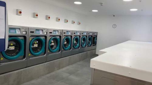 Modern Studio Apartment At The Hub