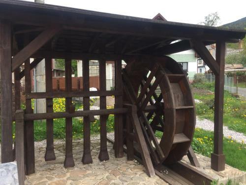 Apartm�n "u N�s Doma" V Chat? Alfa ?ern� D?l