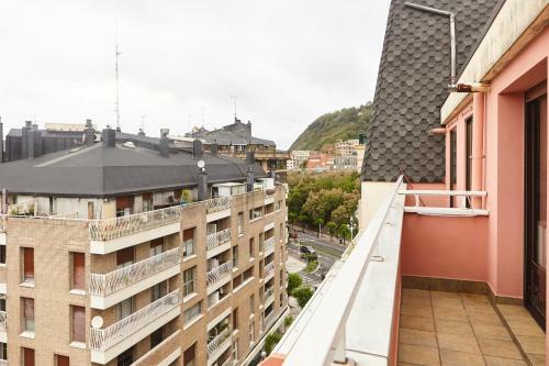 Tabuyo Apartment By Basquehomes