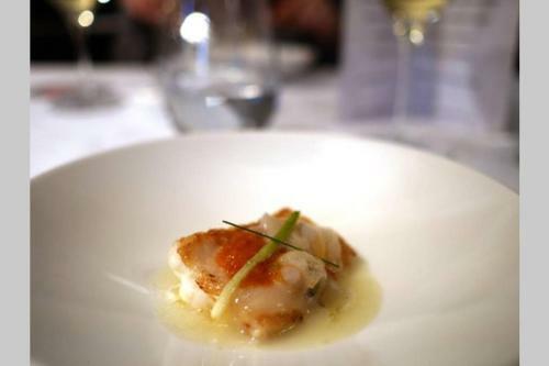 Zurriola Beachfront Luxury Apartment