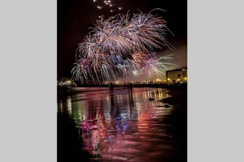 Zurriola Beachfront Luxury Apartment