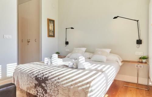 Prim Apartment By Basque Homes