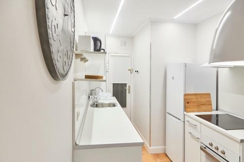 San Martin Apartment By Basque Homes