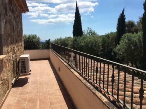 Spacious Villa In Romanya De La Selva With Swimming Pool