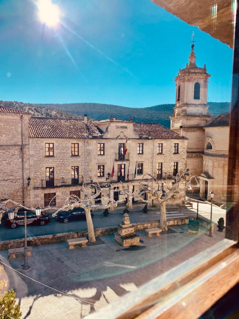 Hotel Tres Coronas De Silos