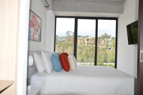 Beautiful, New, Modern Apartment In Cayala Wit AC