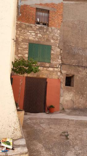 Casa De Pueblo ,sauca