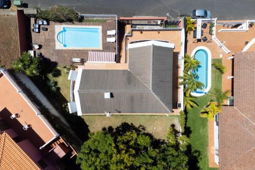 Home2book Stunning Villa Raquel, Pool & View
