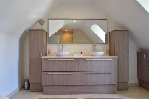 Oase Van Rust Met Spa In Rustige Omgeving