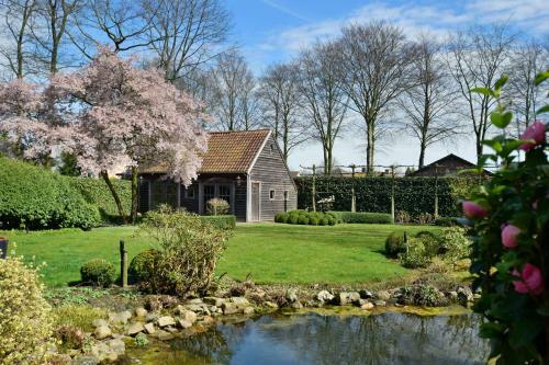 Oase Van Rust Met Spa In Rustige Omgeving