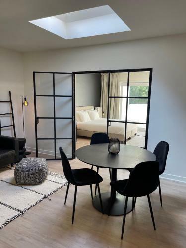Unique Luxury Apartment With Cosy Garden!