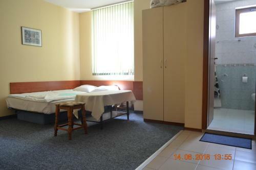 Hostal Guesthouse Opal