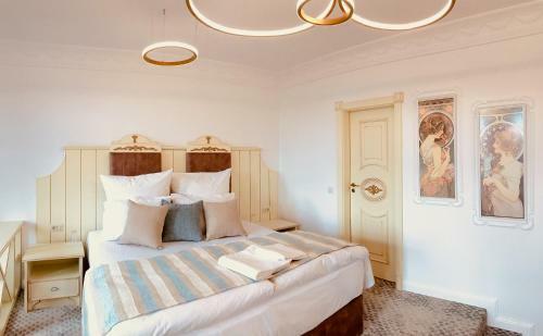 Hostal Atlas House Luxury Suites