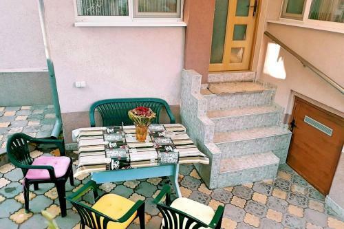 Apartamento ?ouse With Cute Little Yard