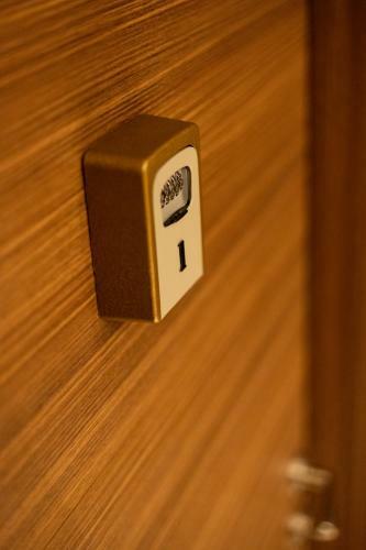 Apartamento Hidden Bank: First Million