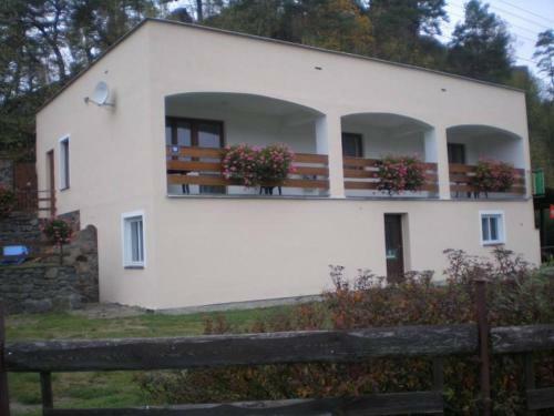Apartamento Ubytov�n� Pod Hradem Dobronice 111