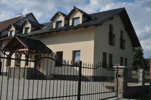 Apartamento Penzion Amalka Dob?�kov