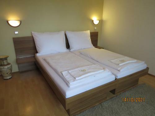 Hostal Penzion Pod Z�mkem