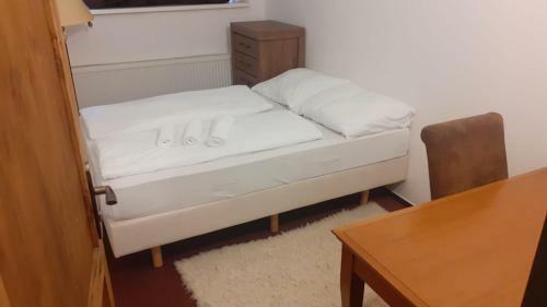Hotel A Restaurace Pomez�