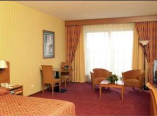 Hampshire Golfhotel - Waterland