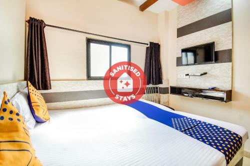 Spot On 61105 Hotel Rajhans