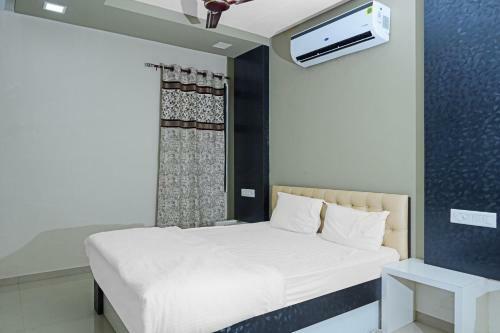 Oyo Flagship 83429 Hotel Kamdhenu Palace