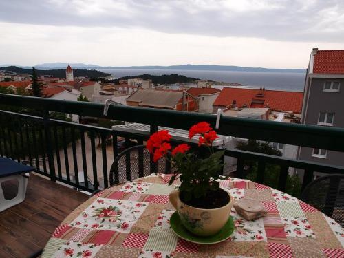 Apartments With A Parking Space Makarska - 9129