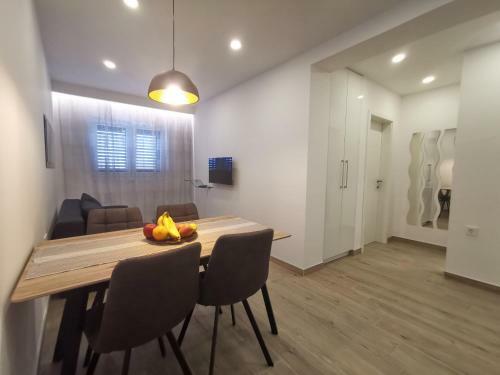Apartments Tonkita With Jacuzzi