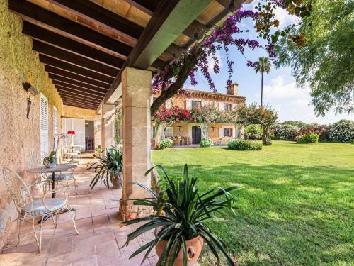 Villa Outstanding Finca R�stica Felostal With Sauna&pool