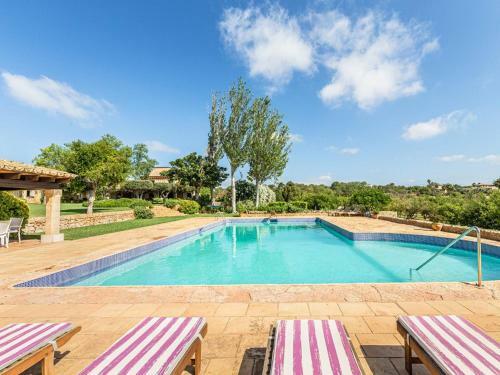 Villa Outstanding Finca R�stica Felostal With Sauna&pool