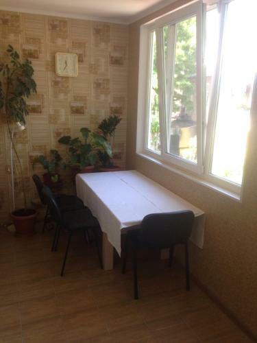 Apartamento Kvartira U Samogo Moria!