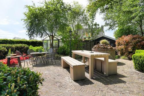 Bed & Breakfast Rheezerstee