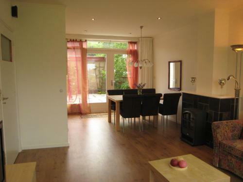 Luxurious Holiday Home In West-graftdijk With Private Garden
