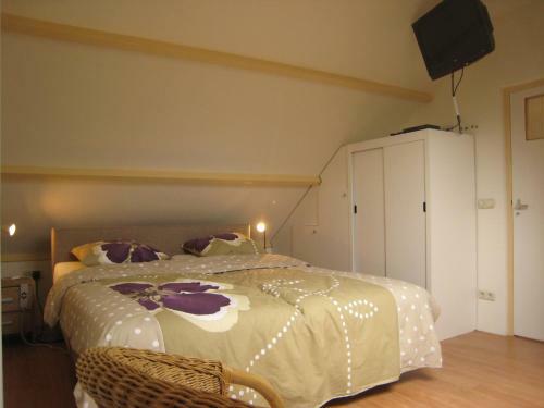 Luxurious Holiday Home In West-graftdijk With Private Garden