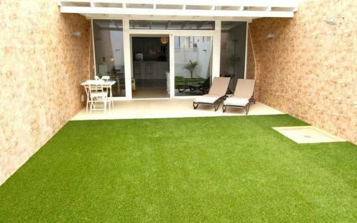 Ground Floor Apartment Suite With Private Garden, Los Charcos