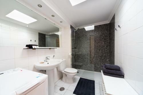 Apartamento Bastian Beach. Casa Cheah. Sea View
