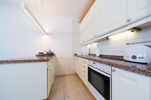 Apartamento Bastian Beach. Casa Cheah. Sea View