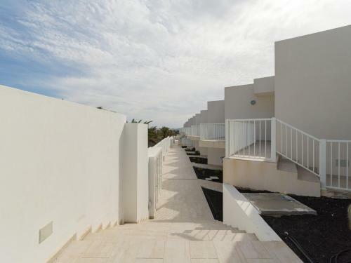 Moderno Apartamento Con Piscina En Costa Teguise