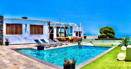 Villa Macher Piscina Climatizada Y Bar Piscina