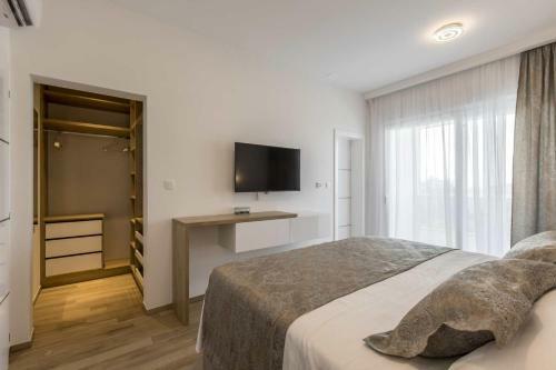 Luxury Villa Adonis Split With Private Pool, Jacuzzi, Sauna And Gym