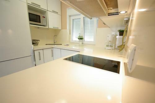 Livingtarifa Apartamento Bianco